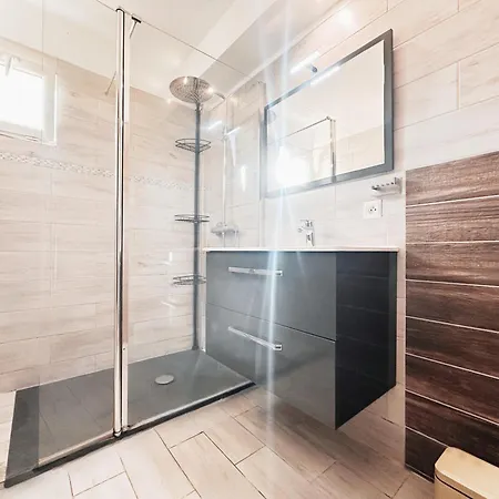 T3 Vue Et Coucher De Soleil Sur Les Iles Sanguinaires - Climatise