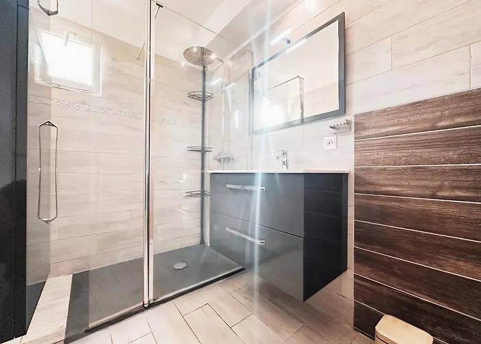 T3 Vue Et Coucher De Soleil Sur Les Iles Sanguinaires - Climatise