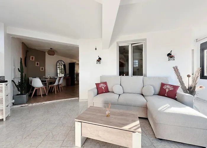 T3 Vue Et Coucher De Soleil Sur Les Iles Sanguinaires - Climatise